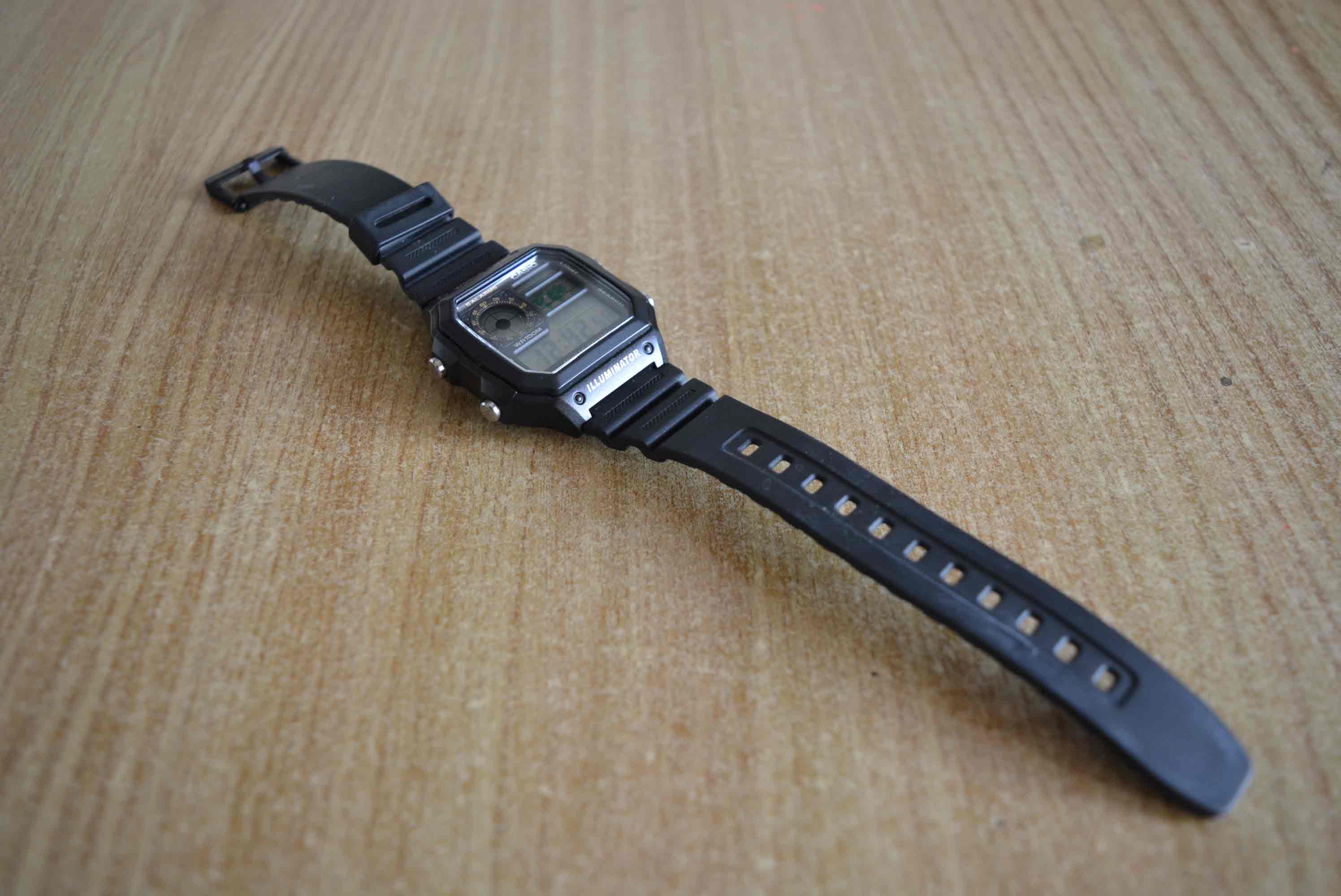 Casio AE-1200 WH-1AVEF