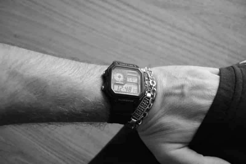 Casio AE1200 indossato