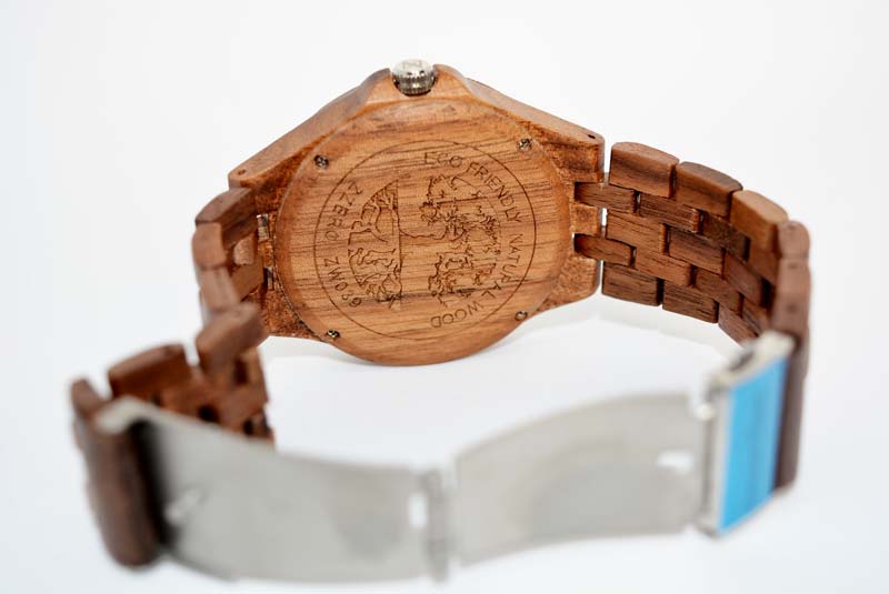 logo inciso primo piano del Green Time Color ZW039B