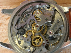 Venus 175 dal 1946 il movimento Chronomat firmato sia 'BREITLING' e 'WOG'