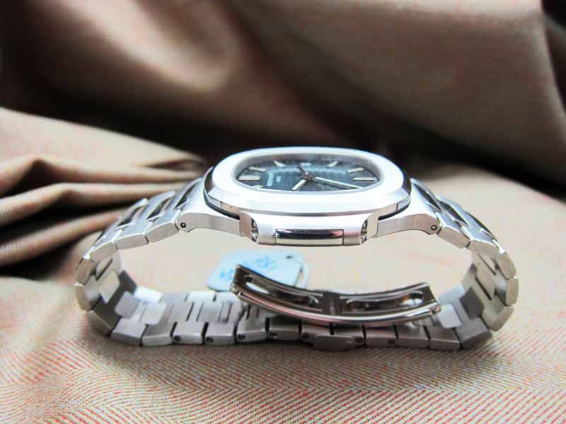 patek philippe referenza 5711