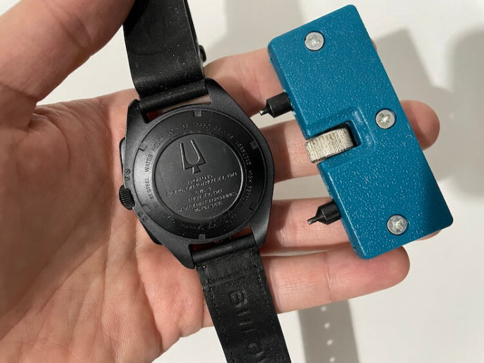 Cone aprire cassa orologio