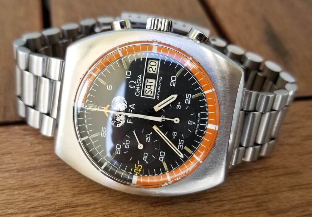 Un rarissimo Speedmaster “FIFA” Ref. ST 11003-2, a carica automatica del 1979.