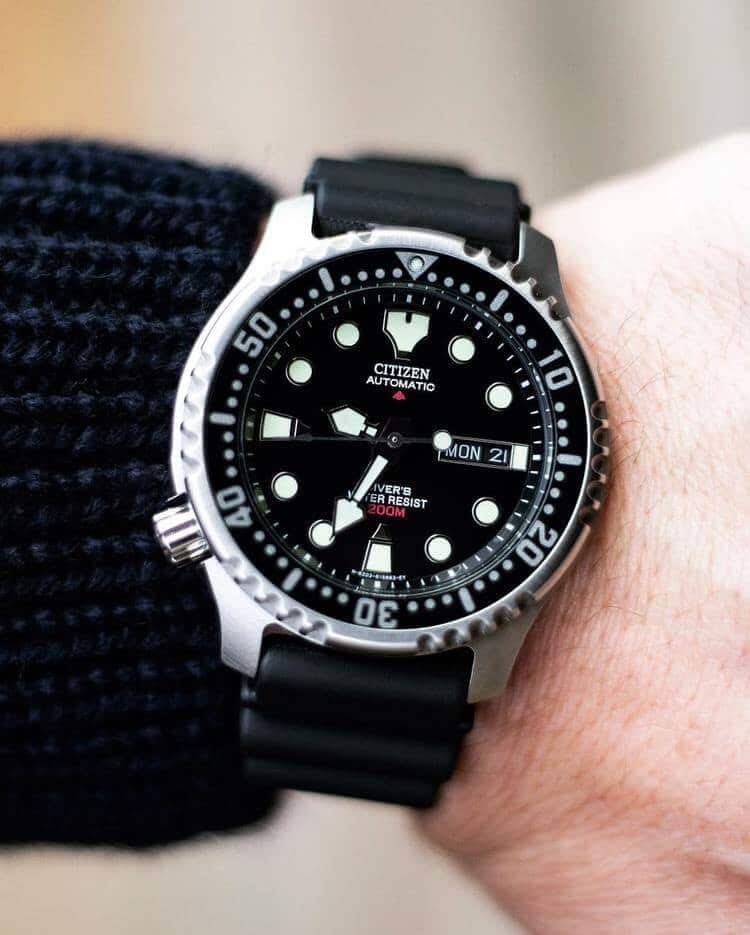 Ghiera a sinistra ad ore 8