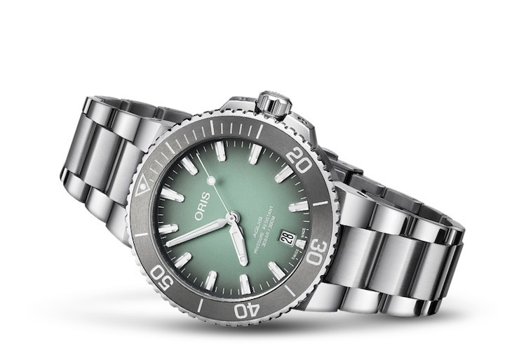 Orologio ORIS AQUIS DATE 39.50 MM