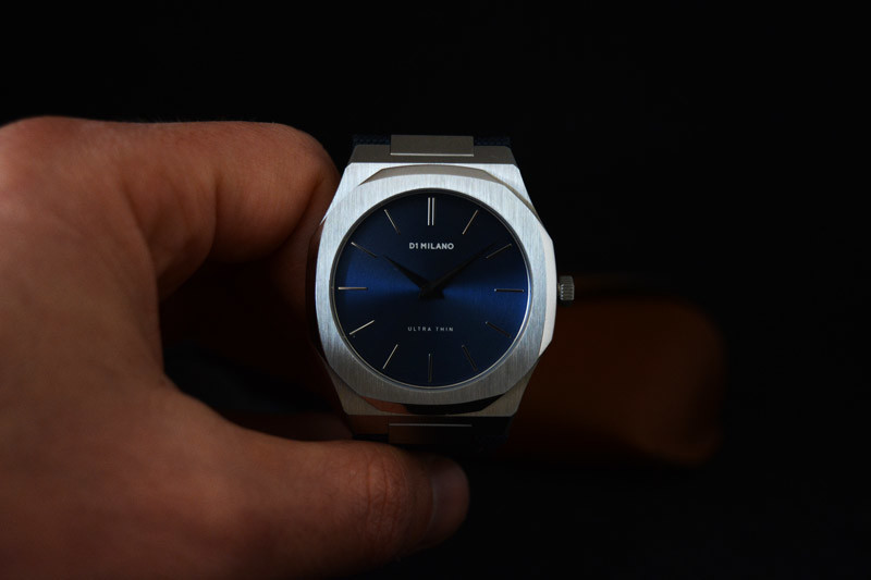 40 mm cassa in acciaio, 6 mm spessa