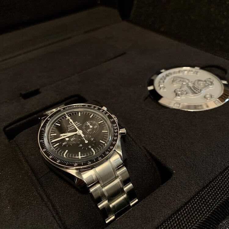 speedmaster moonwatch professional 42 mm
