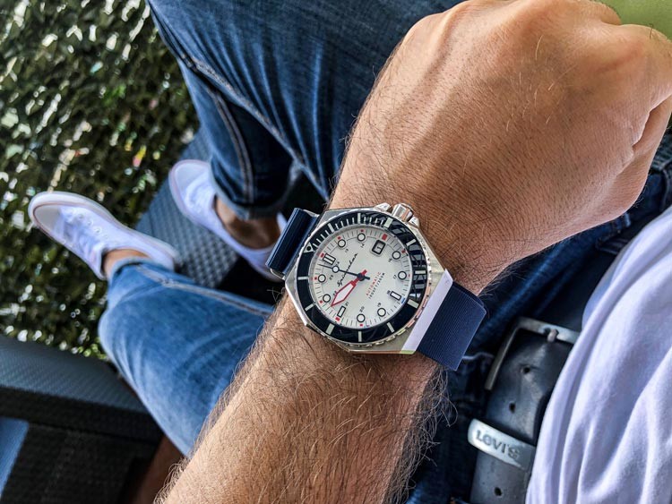 Recensione Spinnaker Dumas