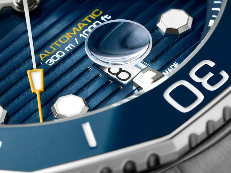 TAG HEUER AQUARACER PROFESSIONAL 300
