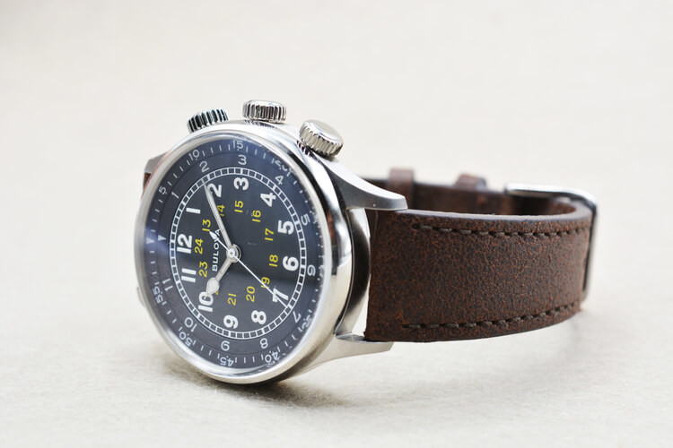 Movimento Bulova A-15 Pilot 