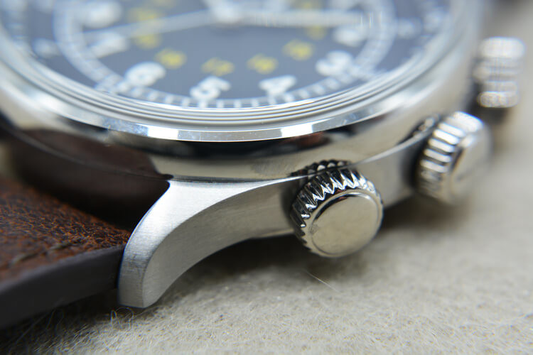 Corona ore 4 Bulova 96a245