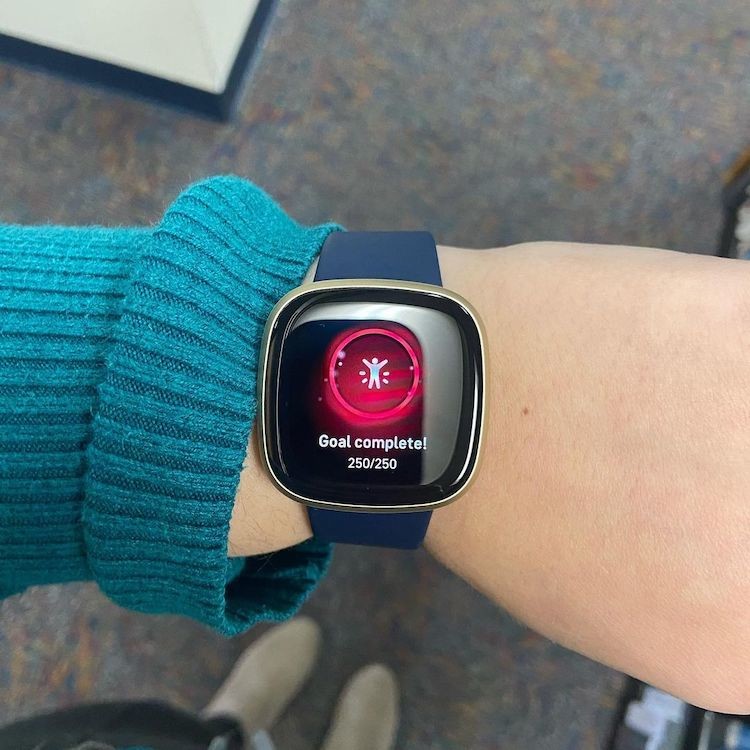 Fitbit Versa 3 Smartwatch + GPS