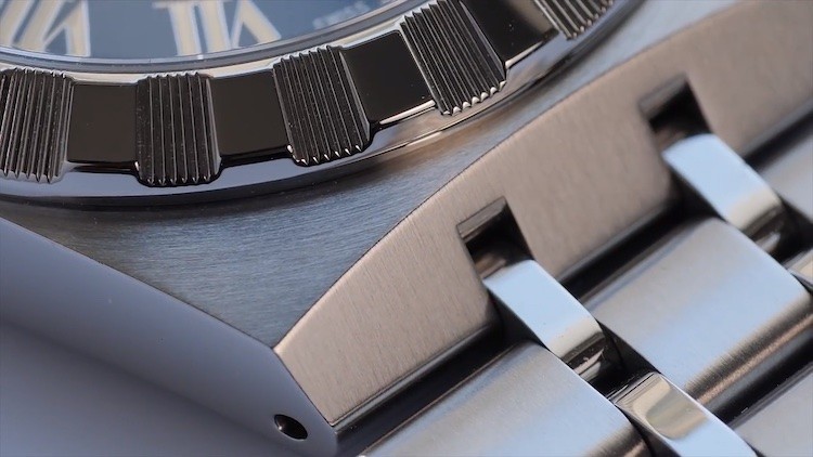 Opinioni Tudor Royal