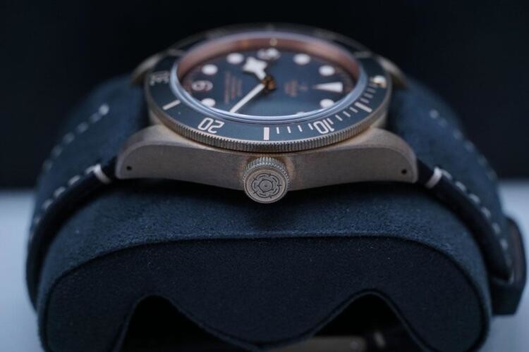 TUDOR Black Bay Bronze - m79250ba-0001