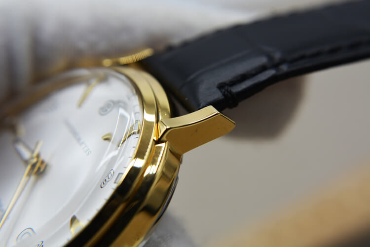 Cassa Bulova Clipper Automatic