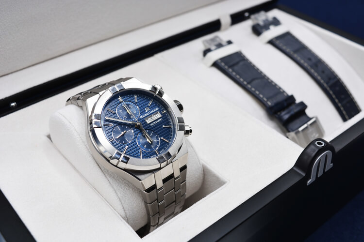Unboxing Maurice Lacroix Aikon Chronograph