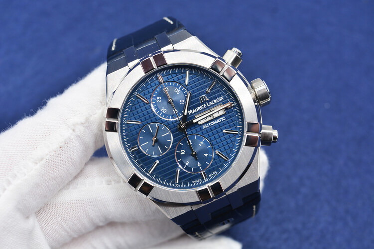 Scheda tecnica Maurice Lacroix Aikon Chronograph