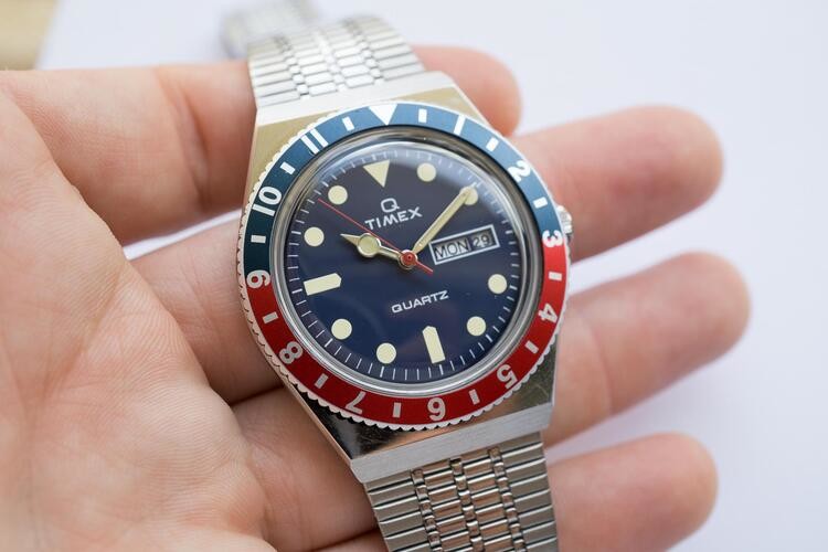 Orologio reissue Q Timex al quarzo