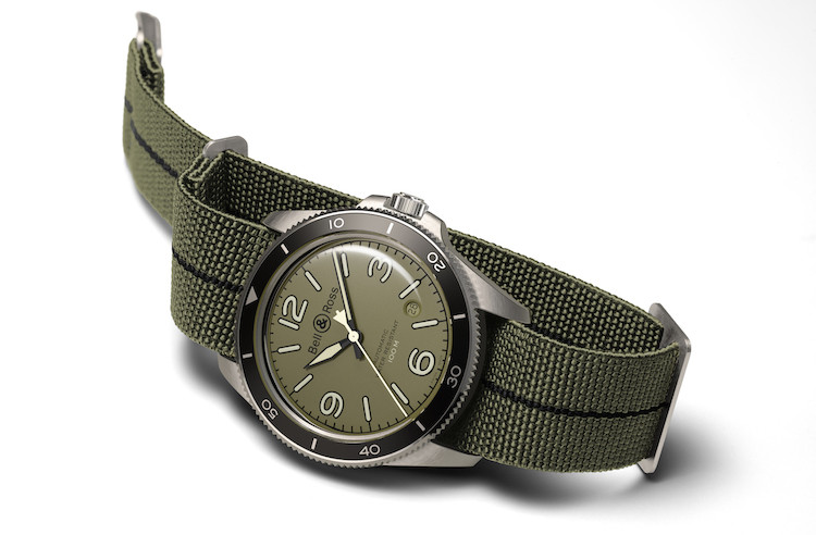 Bell & Ross BR V2-92 Military Gr