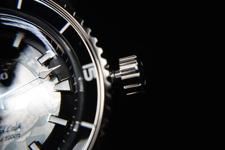 corona Captain Cook High Tech Ceramic: