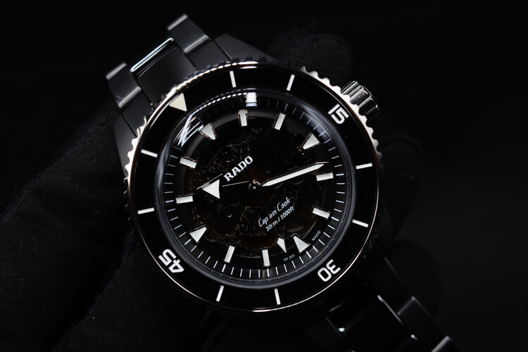 Rado Captain Cook High-Tech Ceramic Review quadrante
