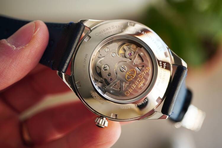 Orient Star Open Heart Semi-Skeleton movimento