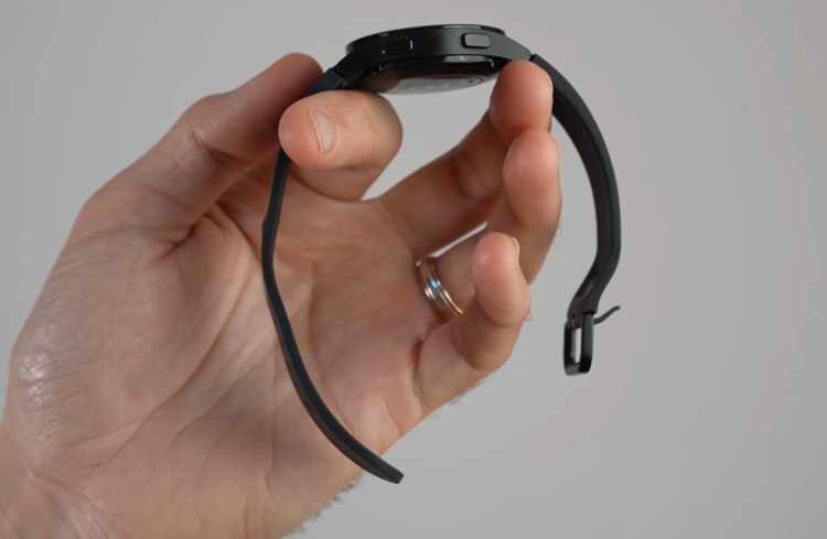 Quanto dura batteria Samsung Watch 4?