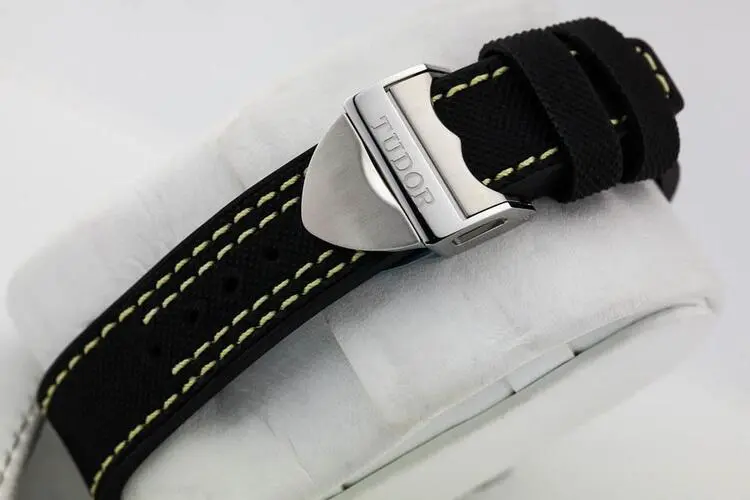 cinturino Tudor Black Bay Pro 