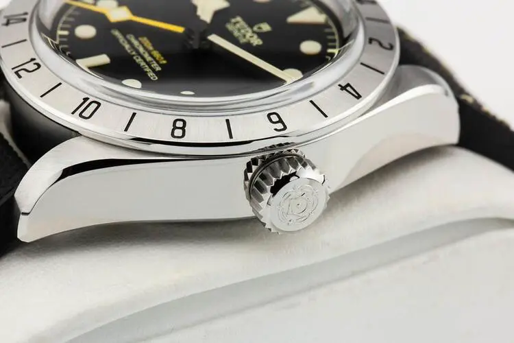 Corona Tudor Black Bay Pro