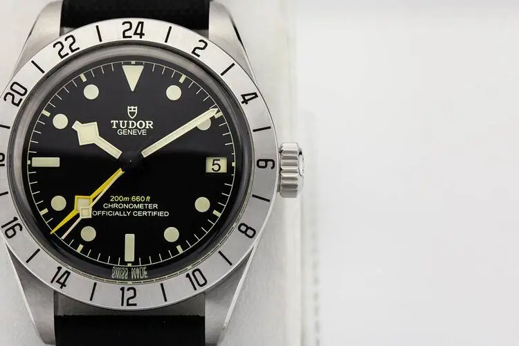 Tudor Black Bay Pro Caratteristiche