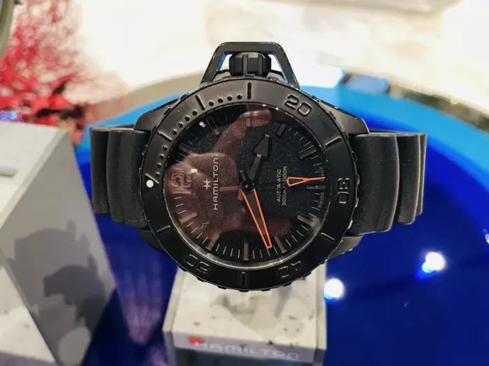 hamilton frogman khaki