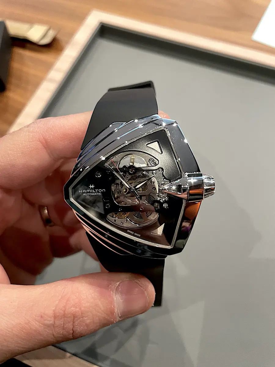 Hamilton Ventura XXL