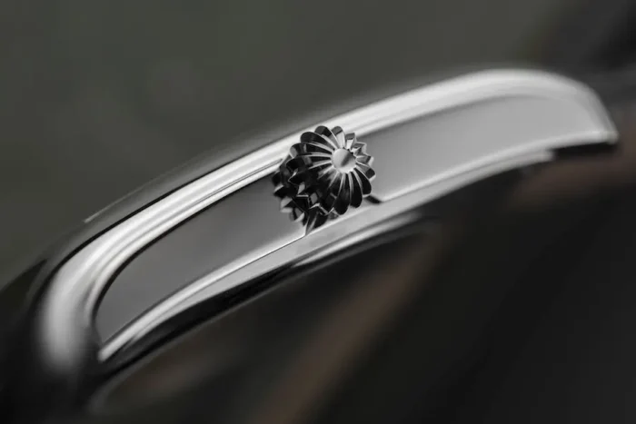 Classics Carrée Automatic