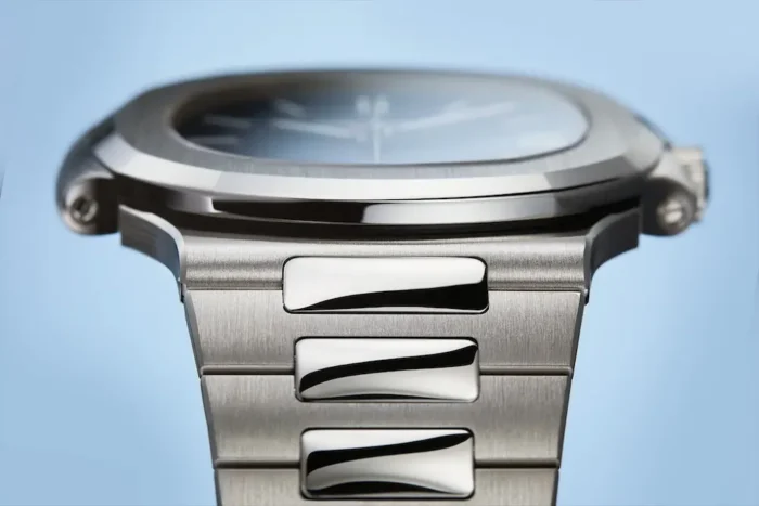 Patek-Philippe-Nautilus-5811_1G-001