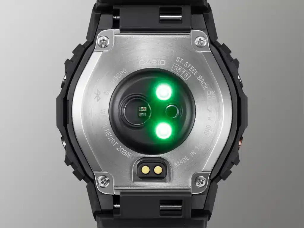 CARATTERISTICHE G-Shock G-SQUAD DW-H5600
