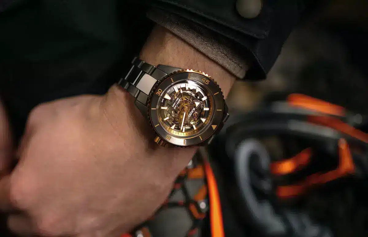 Rado Captain Cook High-Tech Ceramic Skeleton Rado Captain Cook High-Tech Ceramic Skeleton recensione