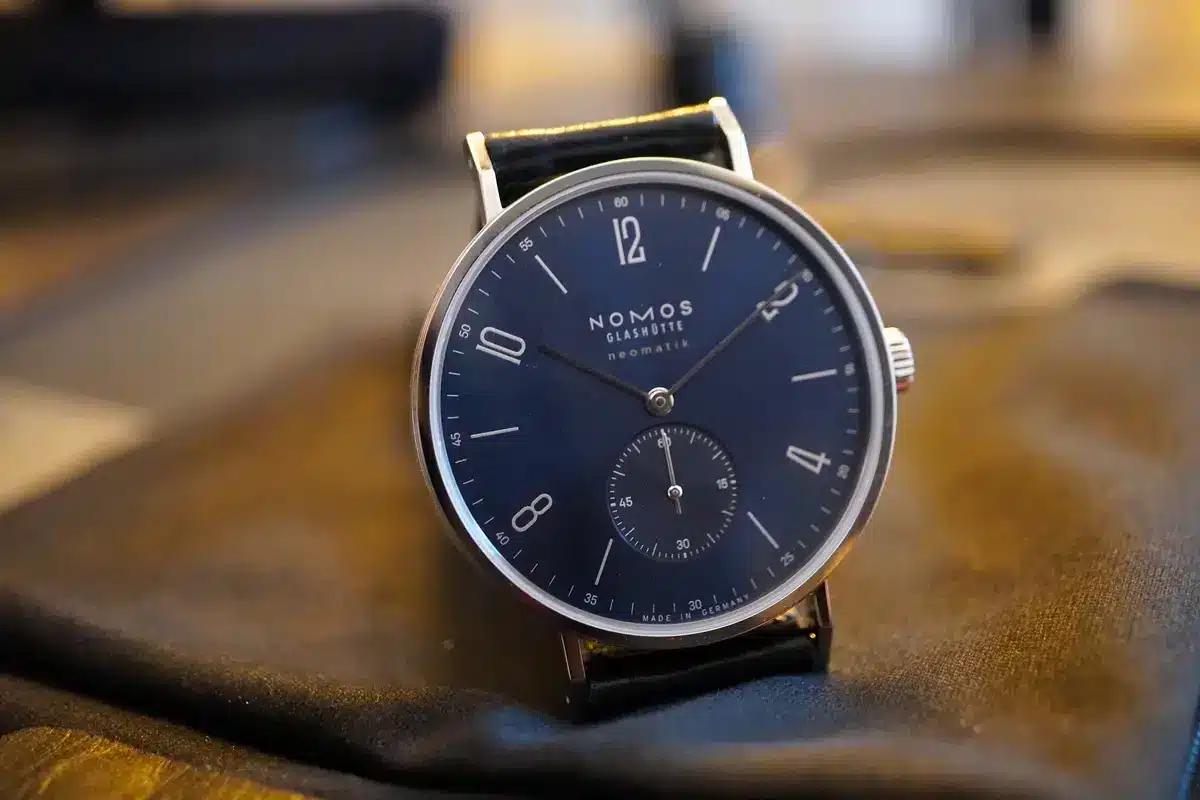Quadrante Nomos Tangente Neomatik Blue Gold