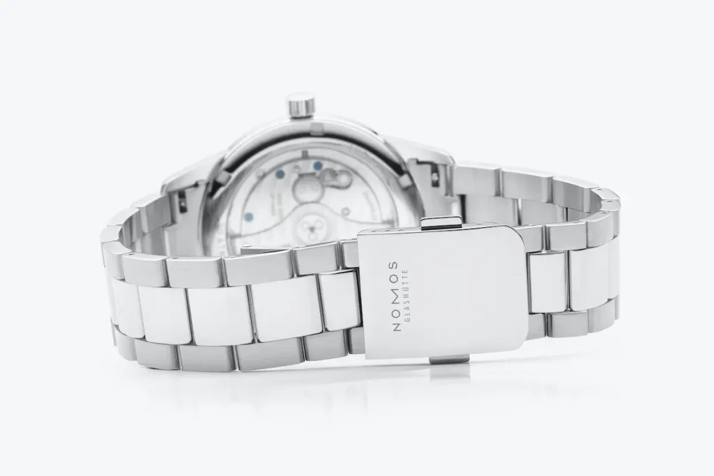 Nomos Club Sport Neomatik 39 Nomos Club Sport Neomatik 39