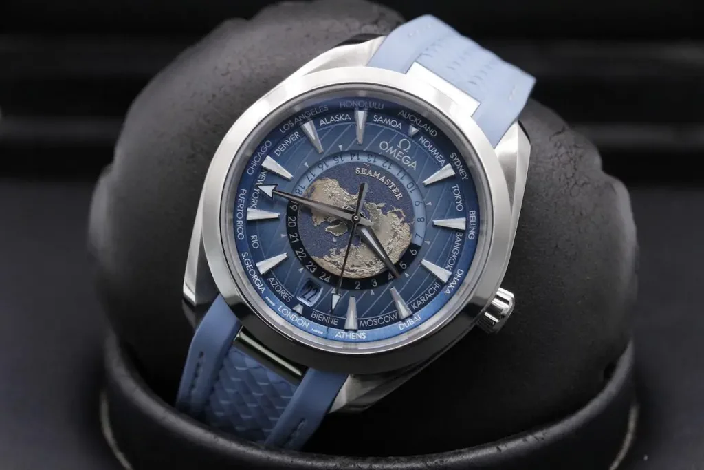 Omega Seamaster Aqua Terra GMT Worldtimer Summer Blue Omega Seamaster Aqua Terra GMT Worldtimer Summer Blue