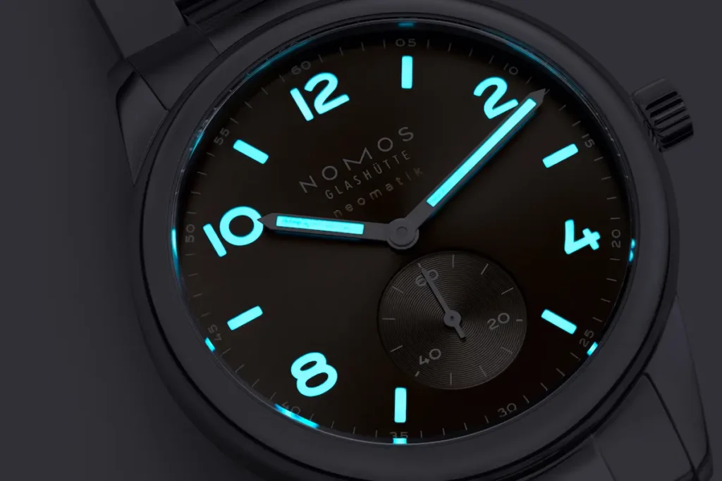 Nomos Club Sport Neomatik 39 Nomos Club Sport Neomatik 39