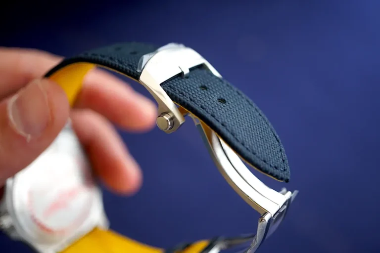 Breitling Avenger Automatic 42