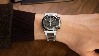 Girard-Perregaux Laureato Chronograph Ti49