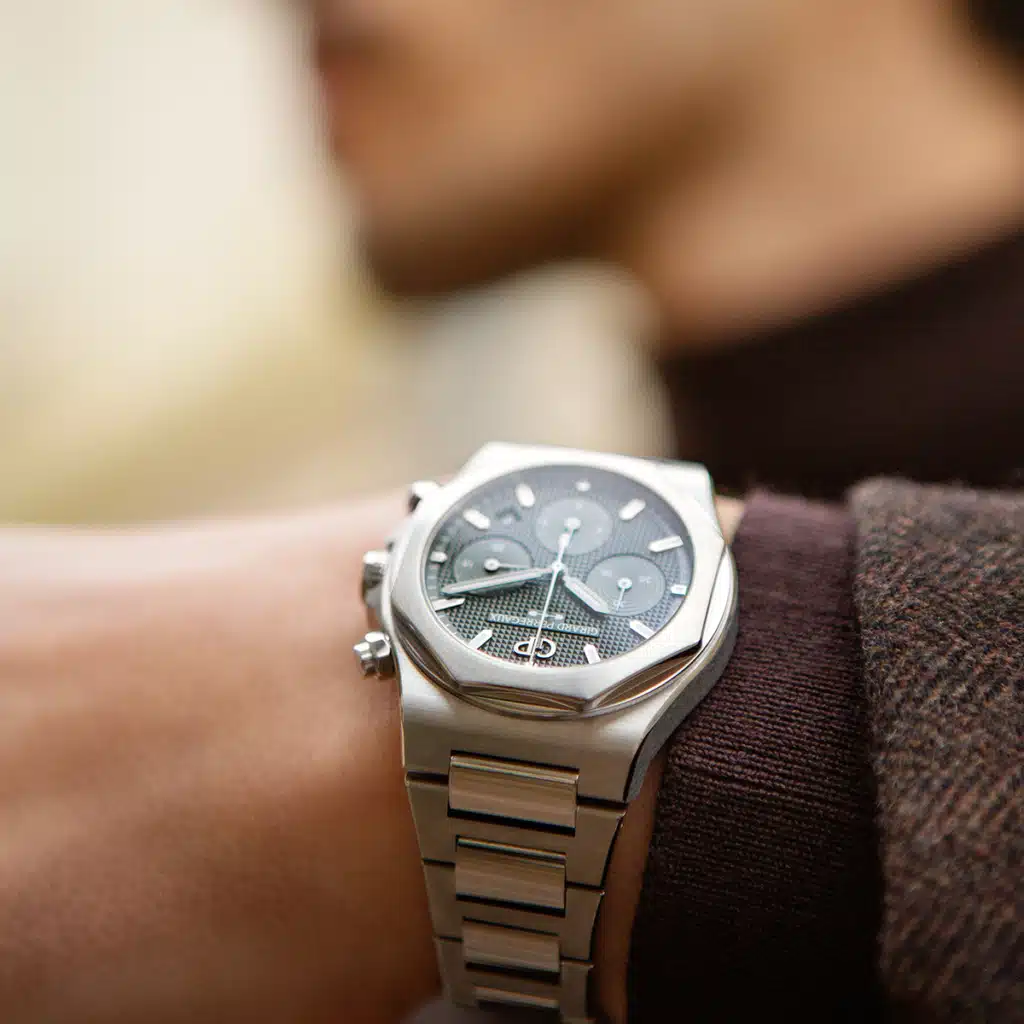 Girard-Perregaux Laureato Chronograph Ti49 in Titanio Girard-Perregaux Laureato Chronograph Ti49 in Titanio