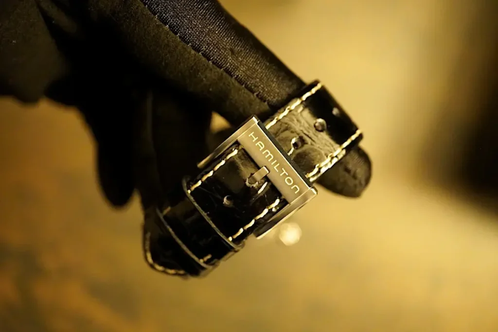 Hamilton Khaki Field Murph da 38mm con quadrante bianco Hamilton Khaki Field Murph da 38mm con quadrante bianco