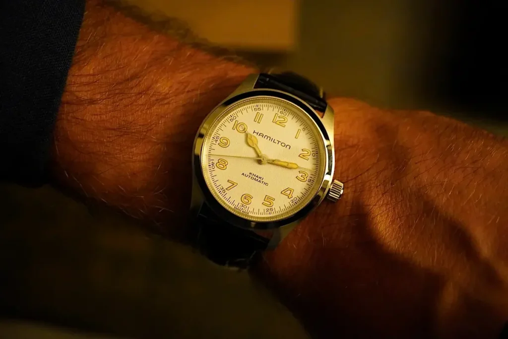 Hamilton Khaki Field Murph da 38mm con quadrante bianco Hamilton Khaki Field Murph da 38mm con quadrante bianco