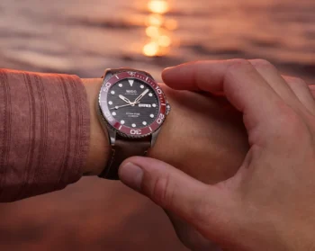 Mido Ocean Star 200C con lunetta in ceramica rossa