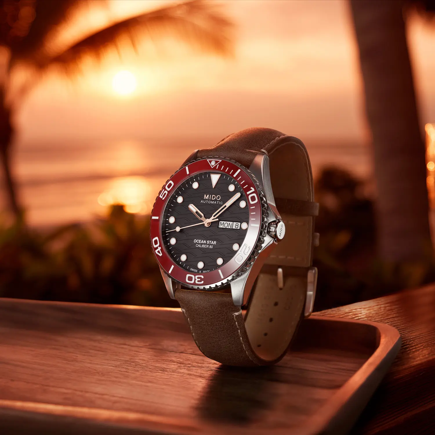 Mido Ocean Star 200C con lunetta in ceramica rossa