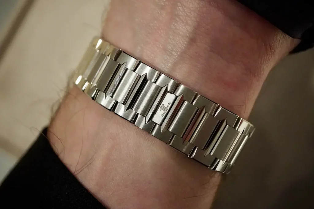 Jaeger-LeCoultre Master Control Chronometre Date