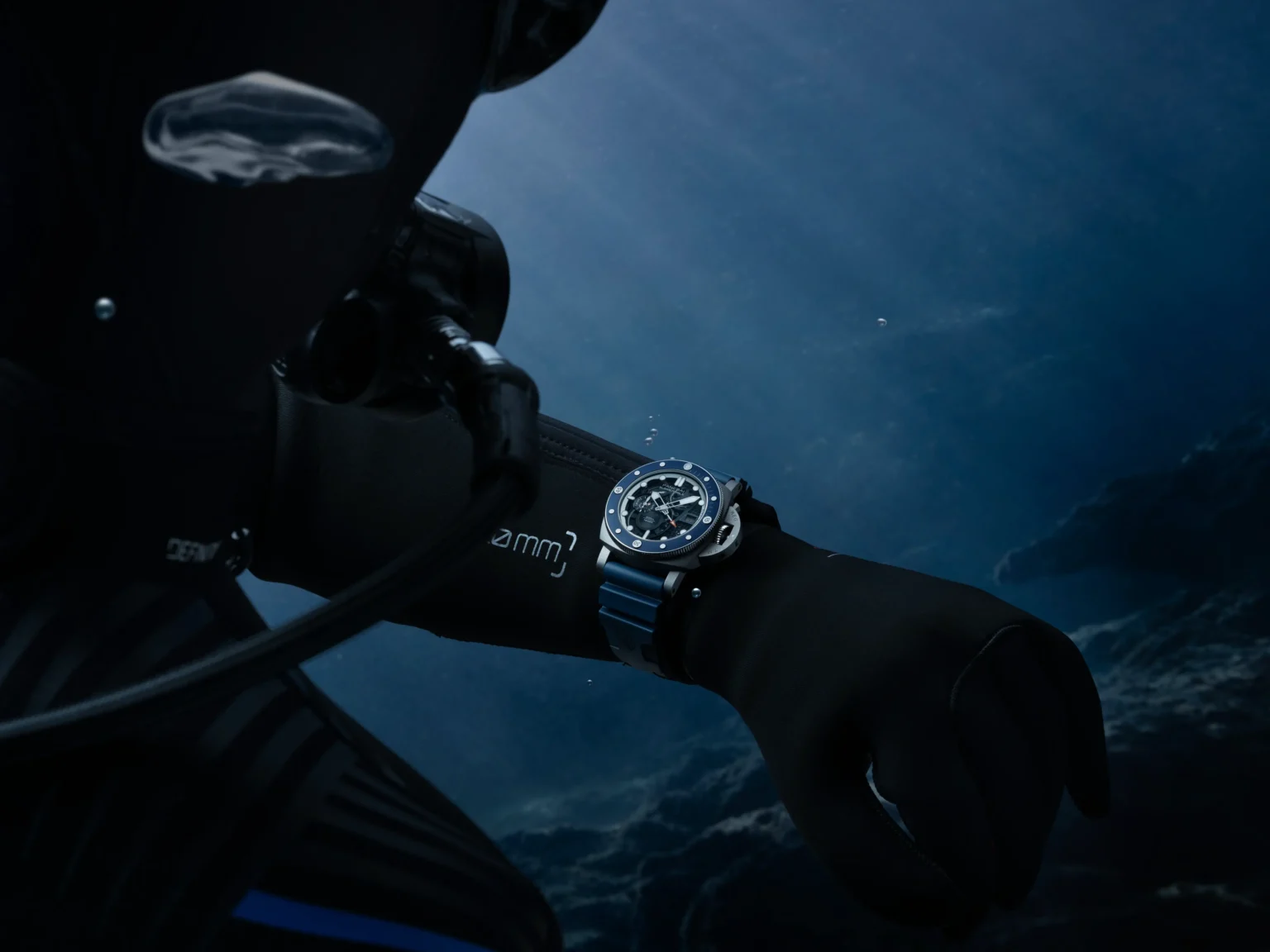 Panerai Submersible GMT PAM01495