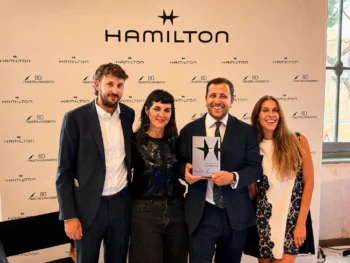 Andrea De Sica premiato da Hamilton